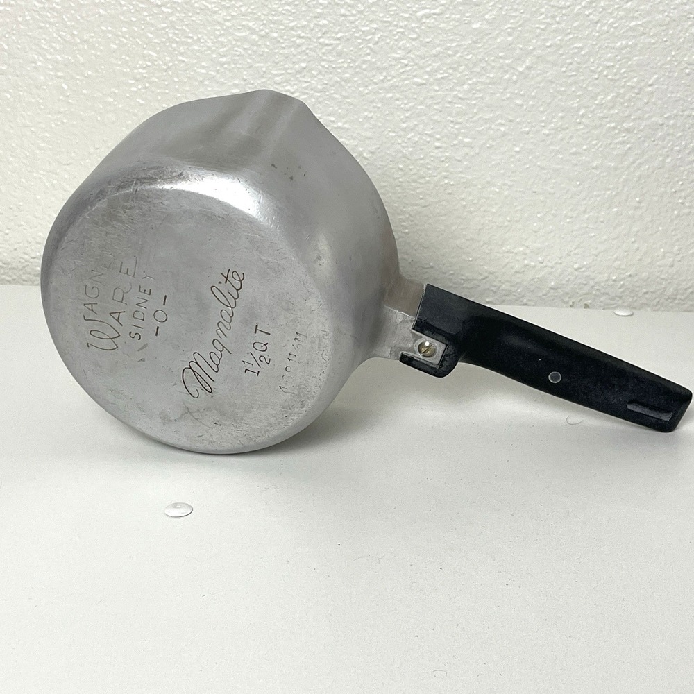 Vintage Wagner Ware Sidney O Magnalite Sauce Pan 1.5 qt With Lid